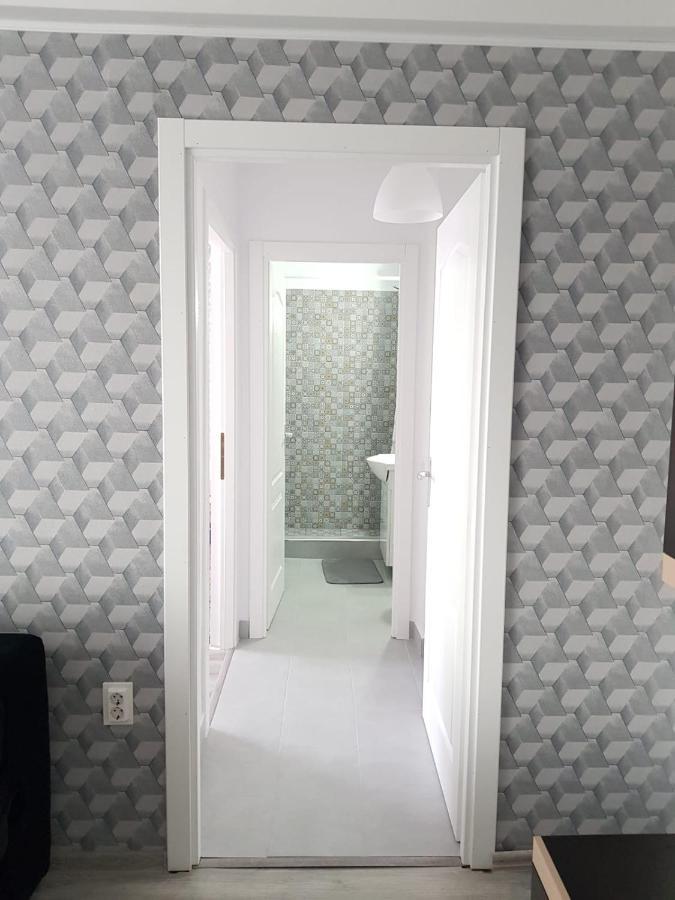 Râmnicu Vâlcea Ana Apartament מראה חיצוני תמונה