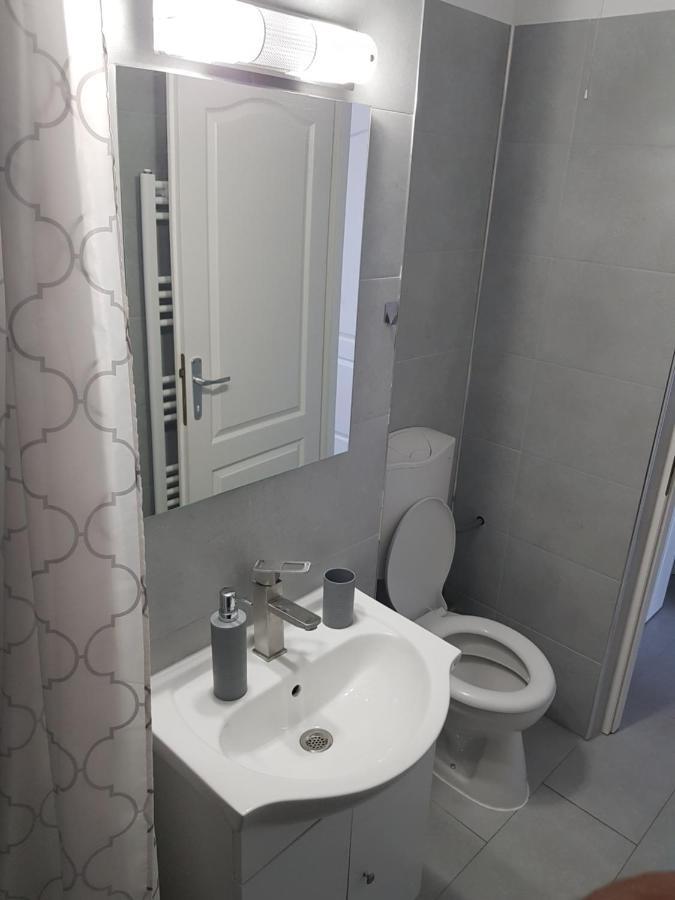 Râmnicu Vâlcea Ana Apartament מראה חיצוני תמונה
